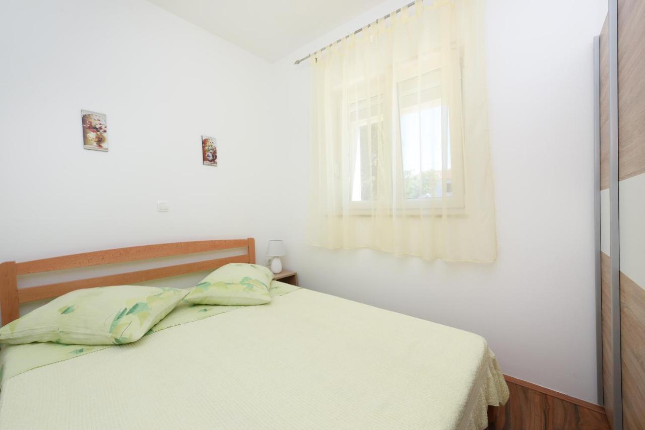 Apartments Sime Petrcane Exterior photo
