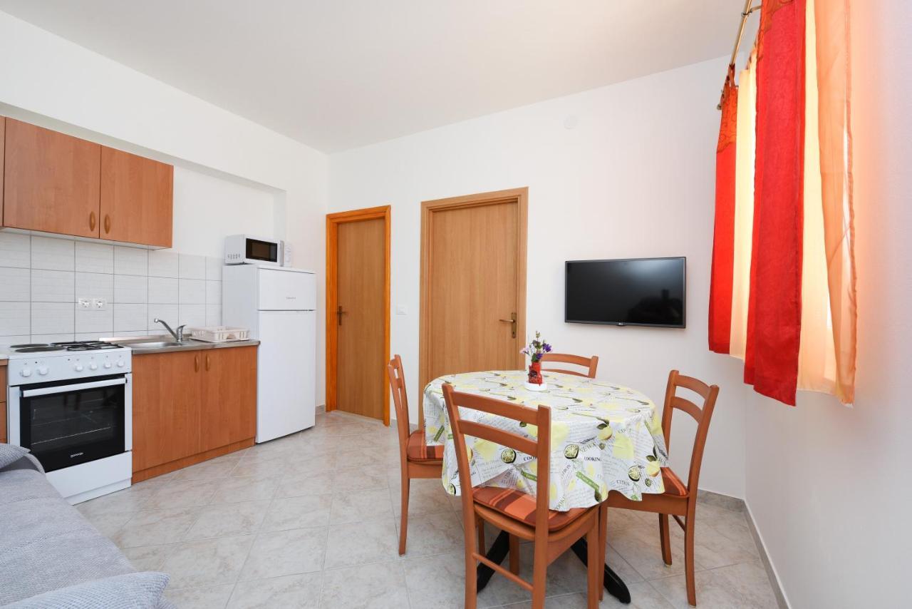 Apartments Sime Petrcane Exterior photo